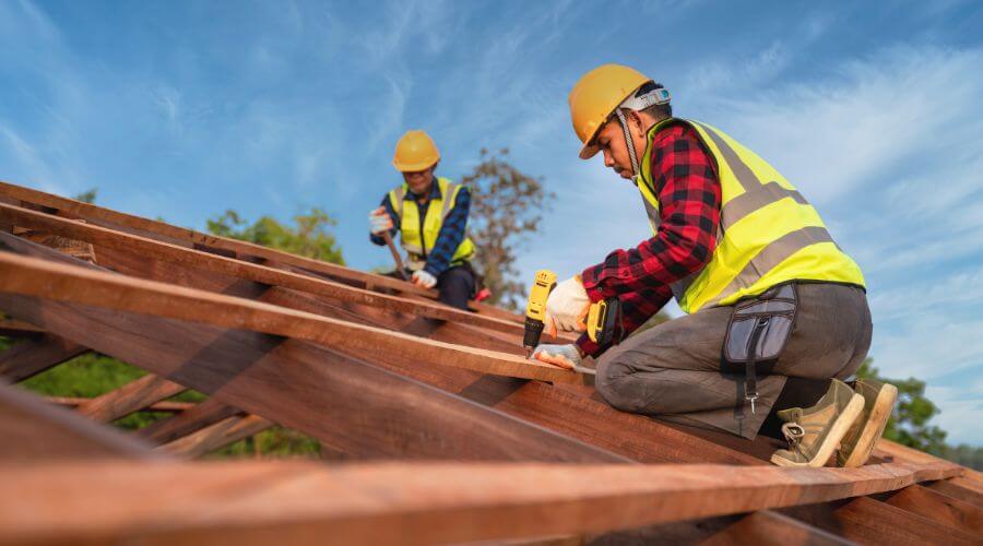 Professional gutter cleaning in Crabtree, PA